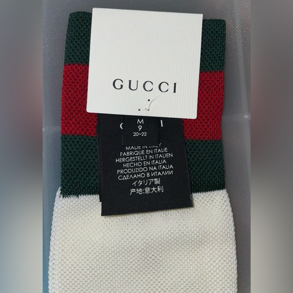 GUCCI SUZANNE GREEN AND RED WEB STRIPE CREME SOCKS MEDIUM SIZE 9 HARD TO FIND - Picture 2 of 5